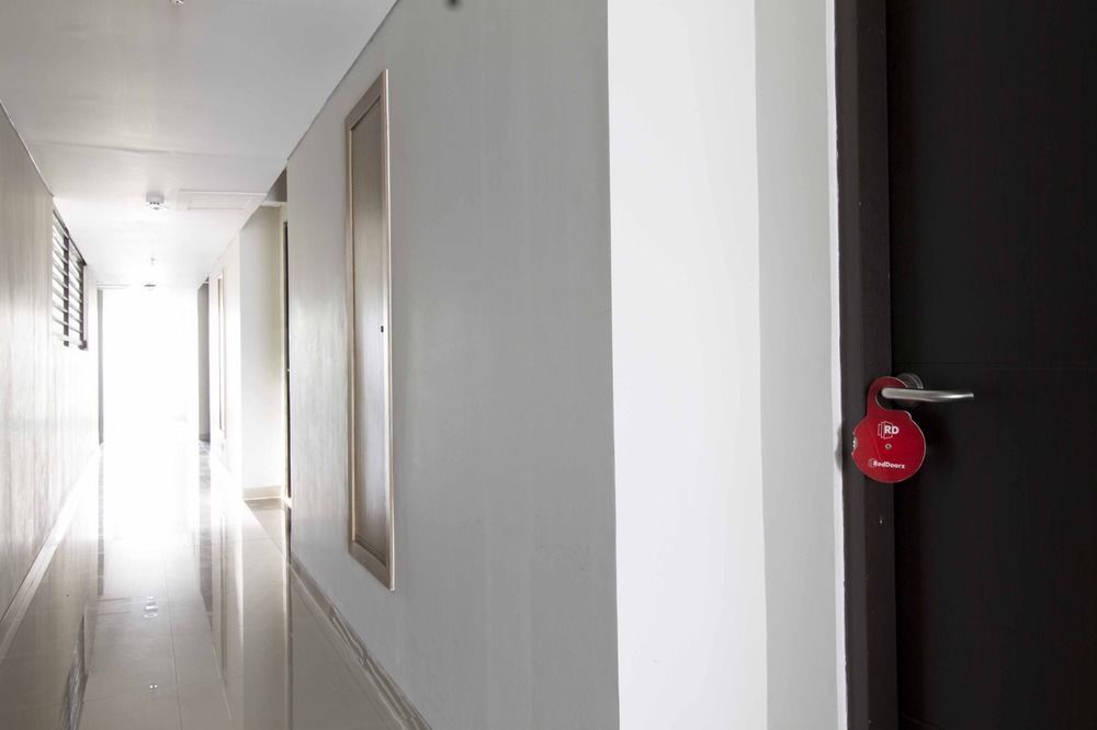Wisma tamu Reddoorz @ Cibogo Bawah
